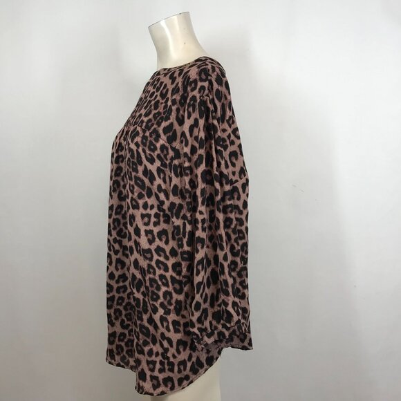 TORRID - WOMEN'S 1 - TAN BLACK LONG SLEEVE TIES IN FRONT ANIMAL PRINT TOP SHIRT - Picture 2 of 6